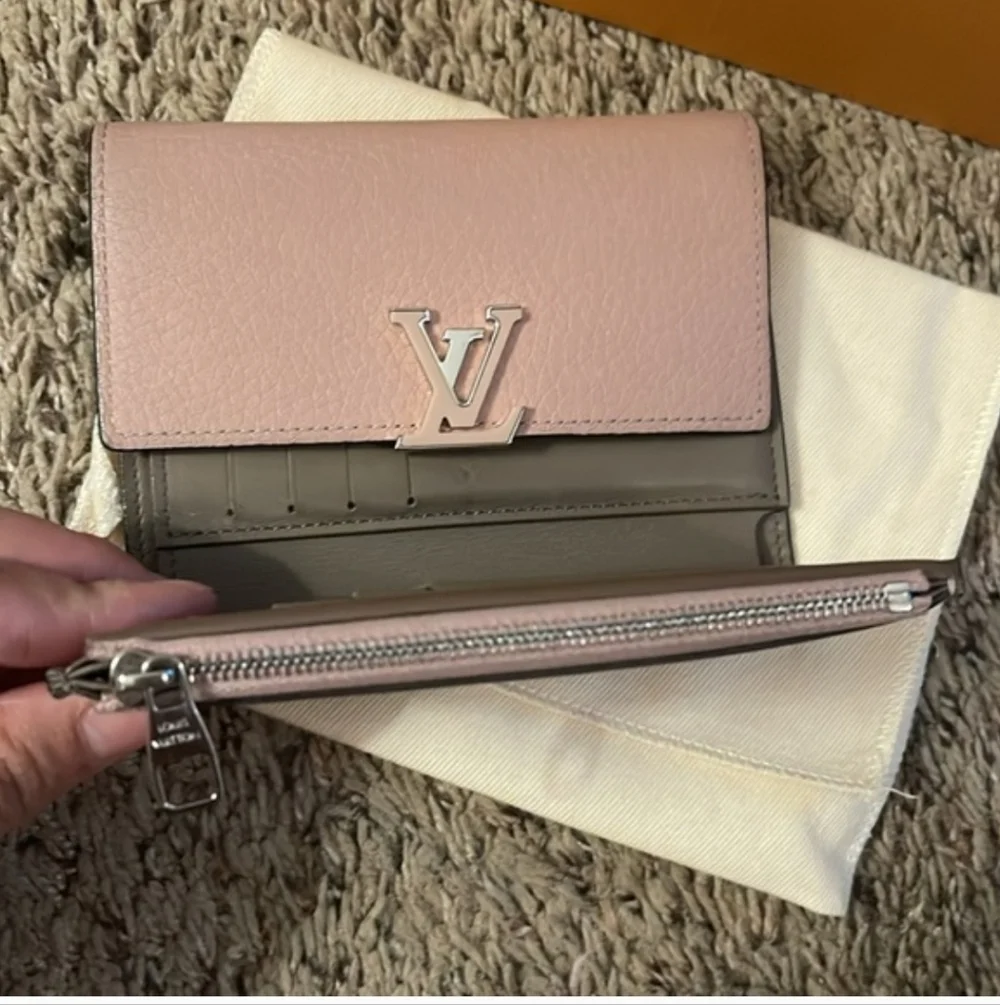 Louis Vuitton Capucines Compact Wallet